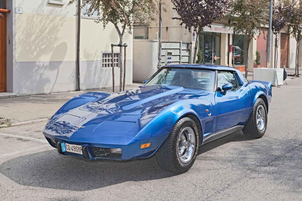 3 things to consider when buying an old Chevrolet Corvette on sale